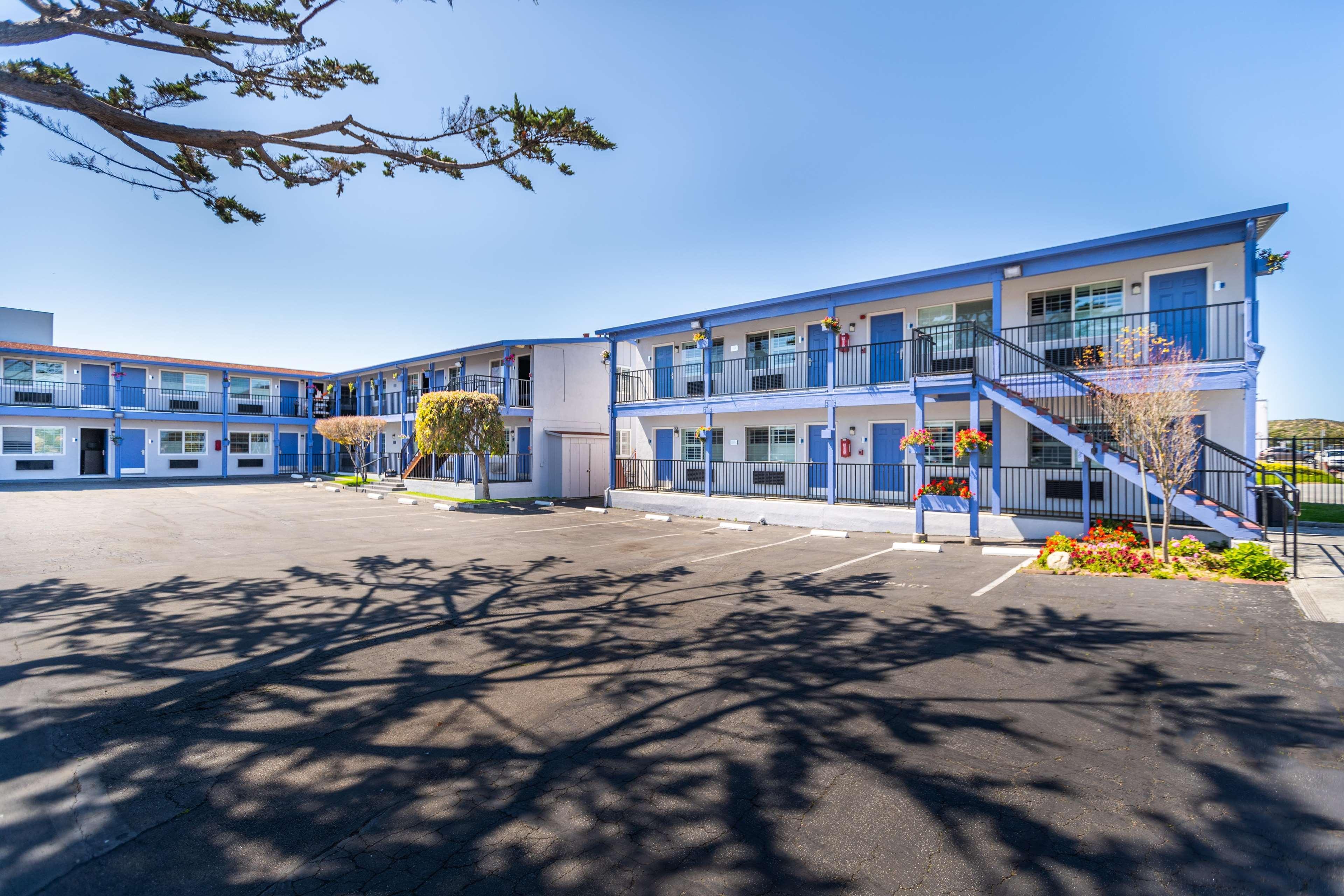 Surestay Hotel By Best Western Seaside Monterey Exterior photo