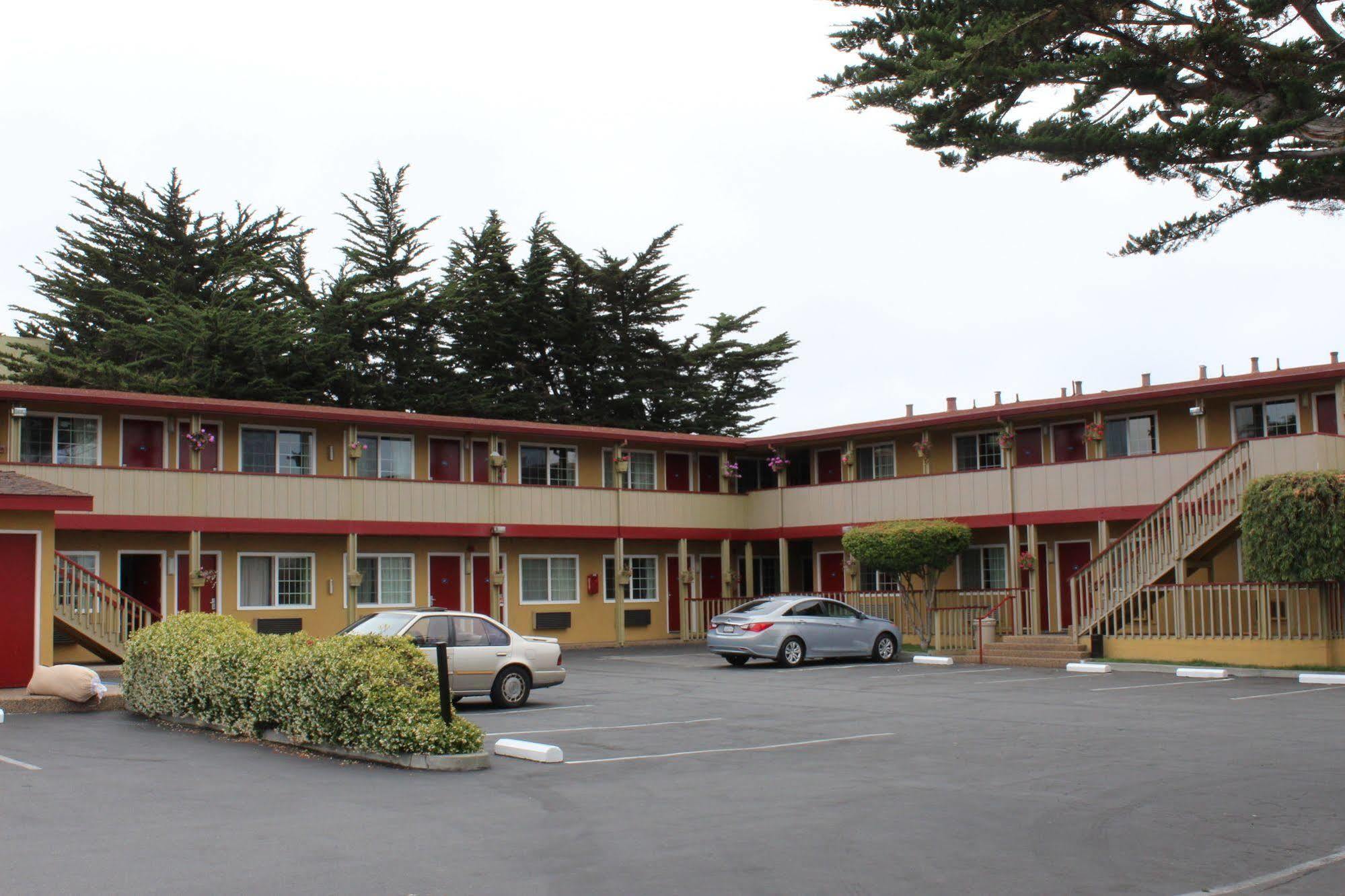 Surestay Hotel By Best Western Seaside Monterey Exterior photo