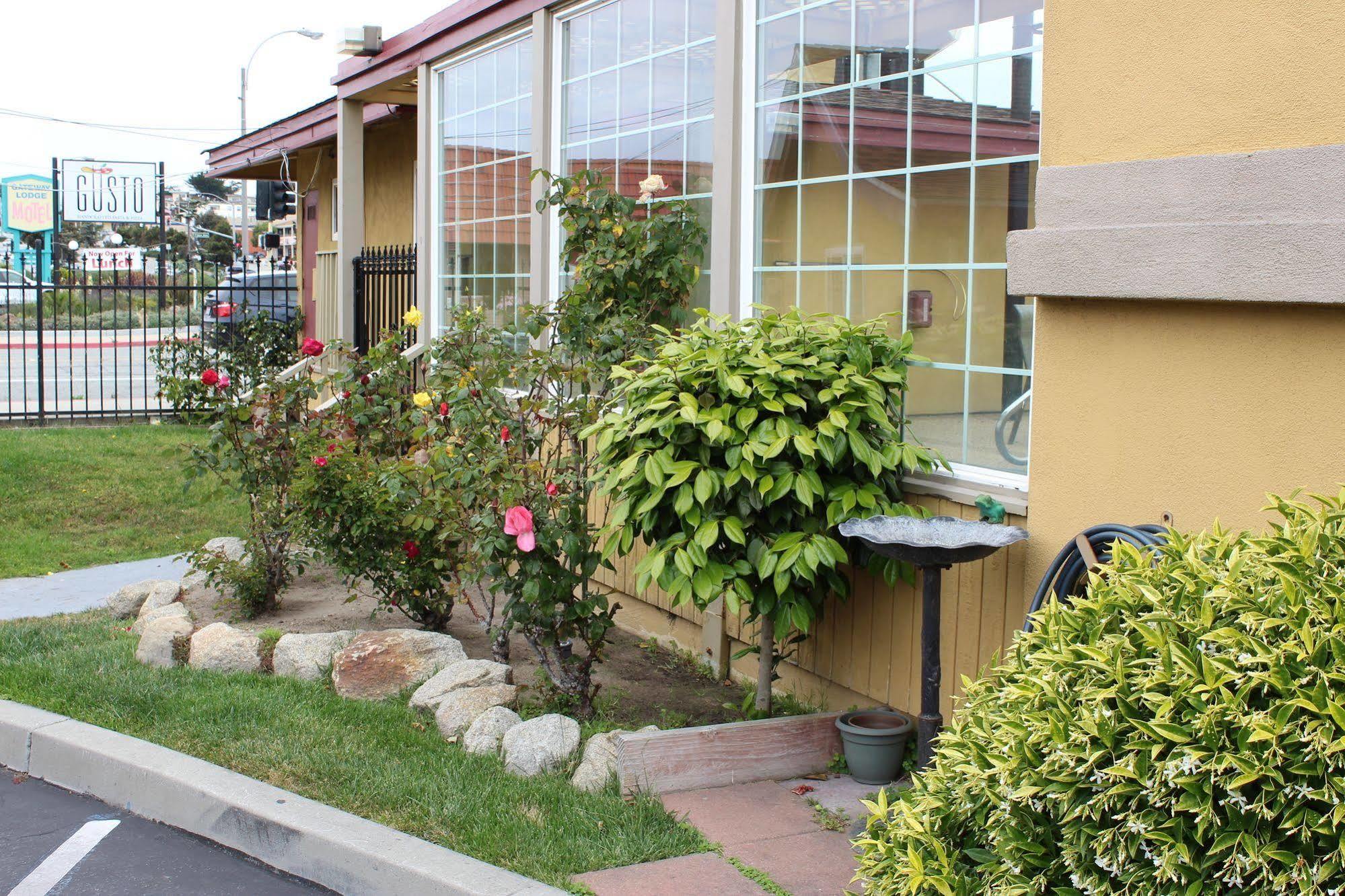 Surestay Hotel By Best Western Seaside Monterey Exterior photo