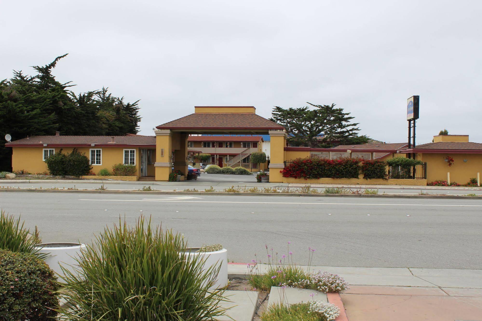 Surestay Hotel By Best Western Seaside Monterey Exterior photo